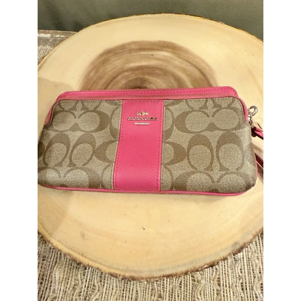 COACH Signature Margot Carryall & Wrislet 2pc Set Khaki & Pink PVC Crossbody - Picture 15 of 16